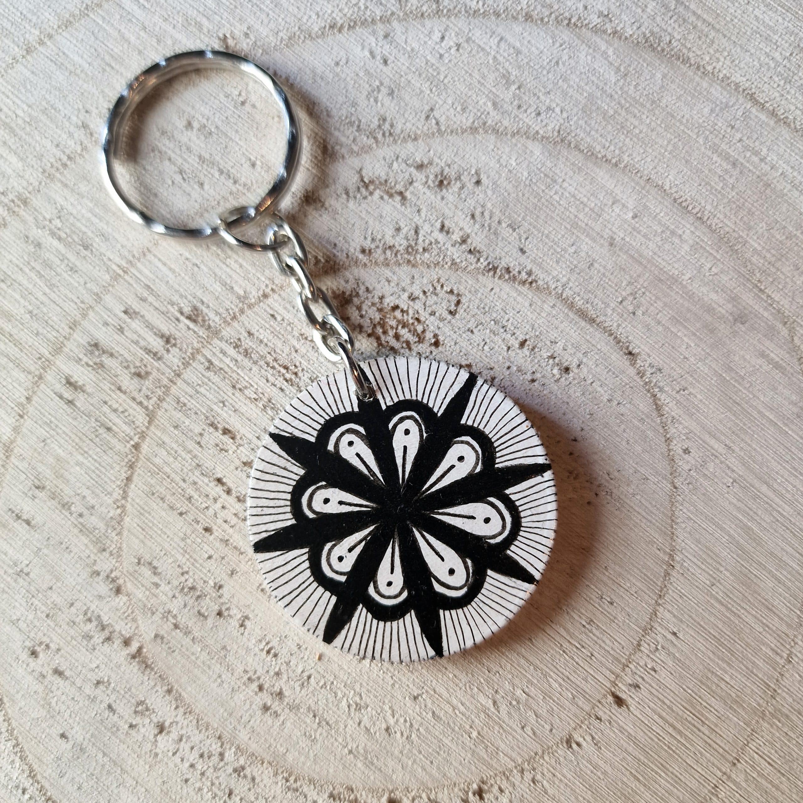 Mandala Keyring Black & White - Image 2