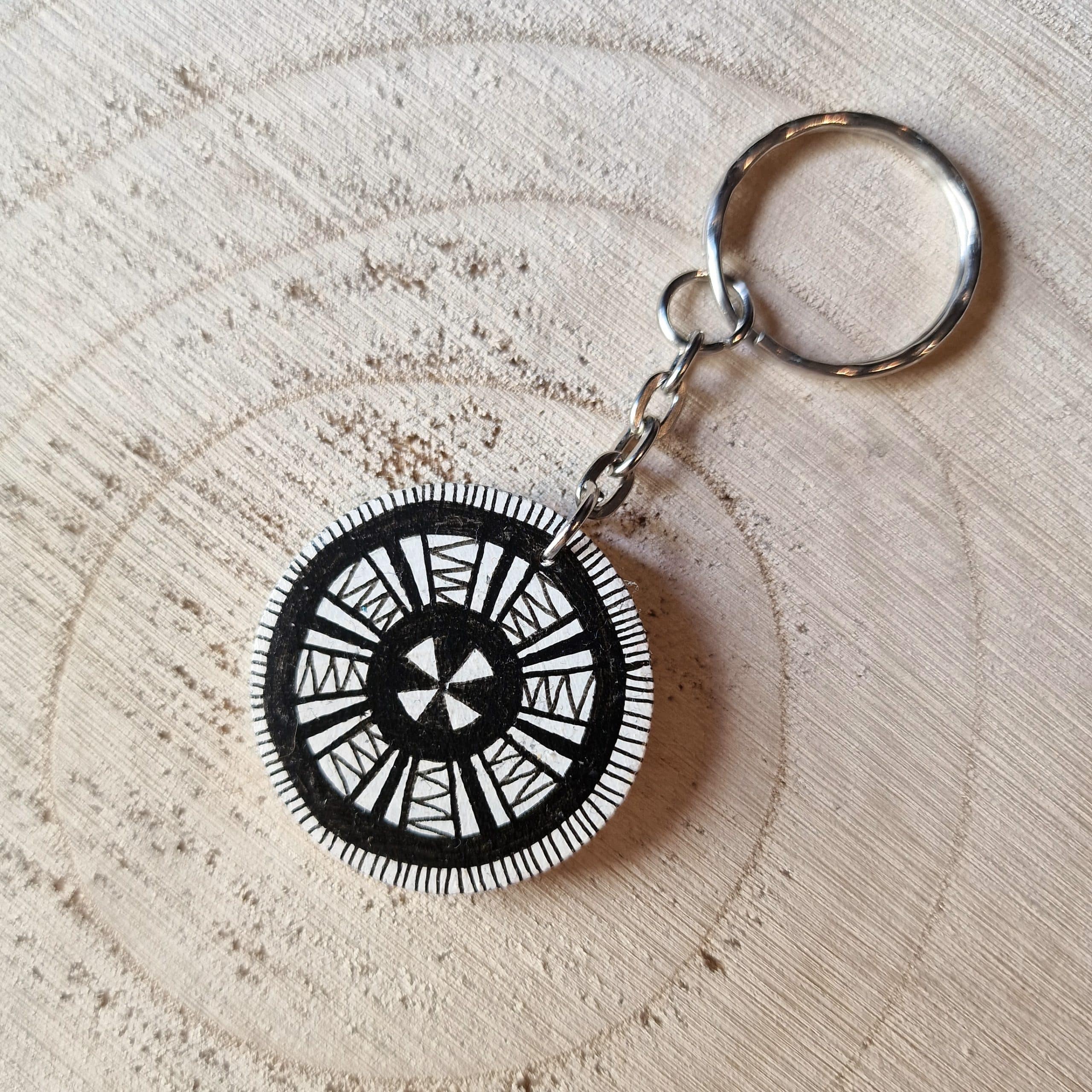 Mandala Keyring Black & White - Image 10